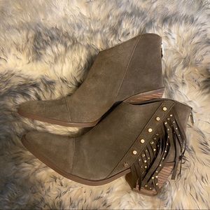 NWOT Fergie fringe booties